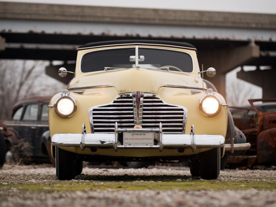  Buick Roadmaster Convertible Coupe 1941 года  (фото 8 из 18)